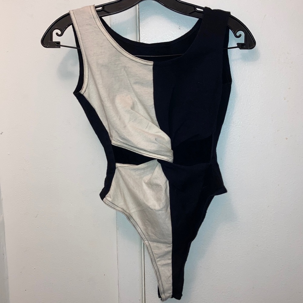 A two toned bodysuit 🔥